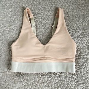 Fabletics All Day Everyday Sports Bra size small